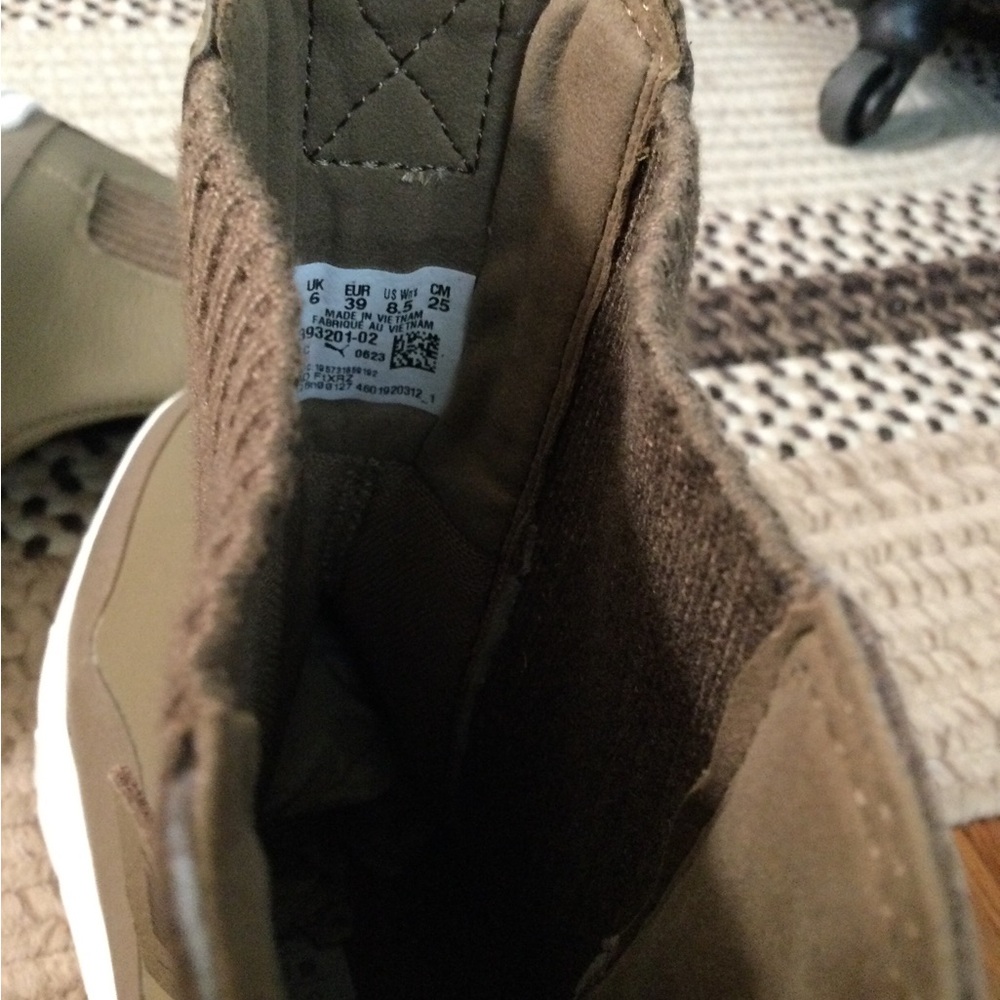 Puma Mayze Stack Chelsea Boot - Picture 9 of 10
